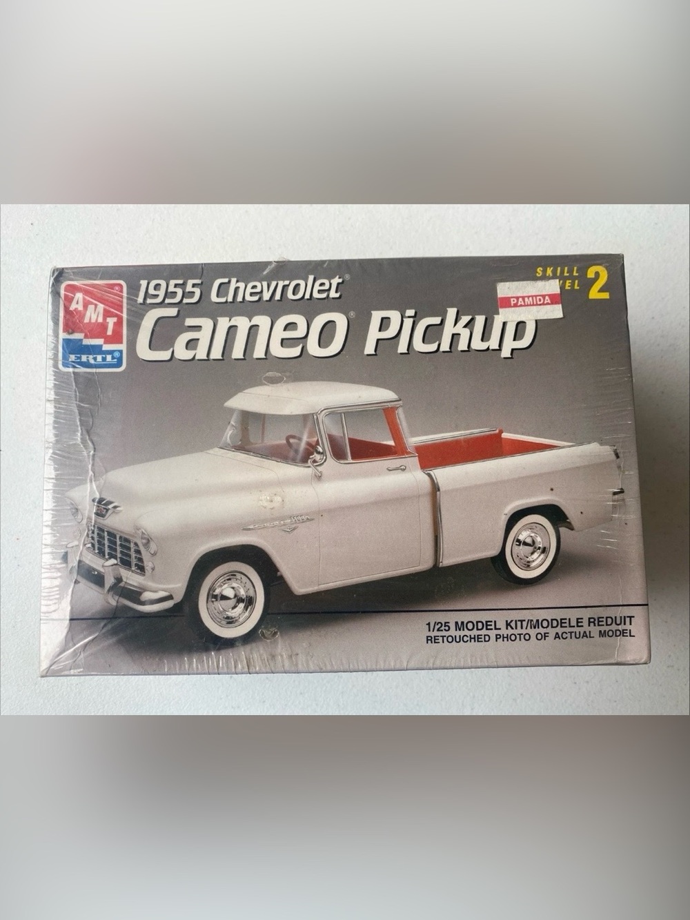 AMT 1955 Chevrolet Cameo Pickup Model Kit
